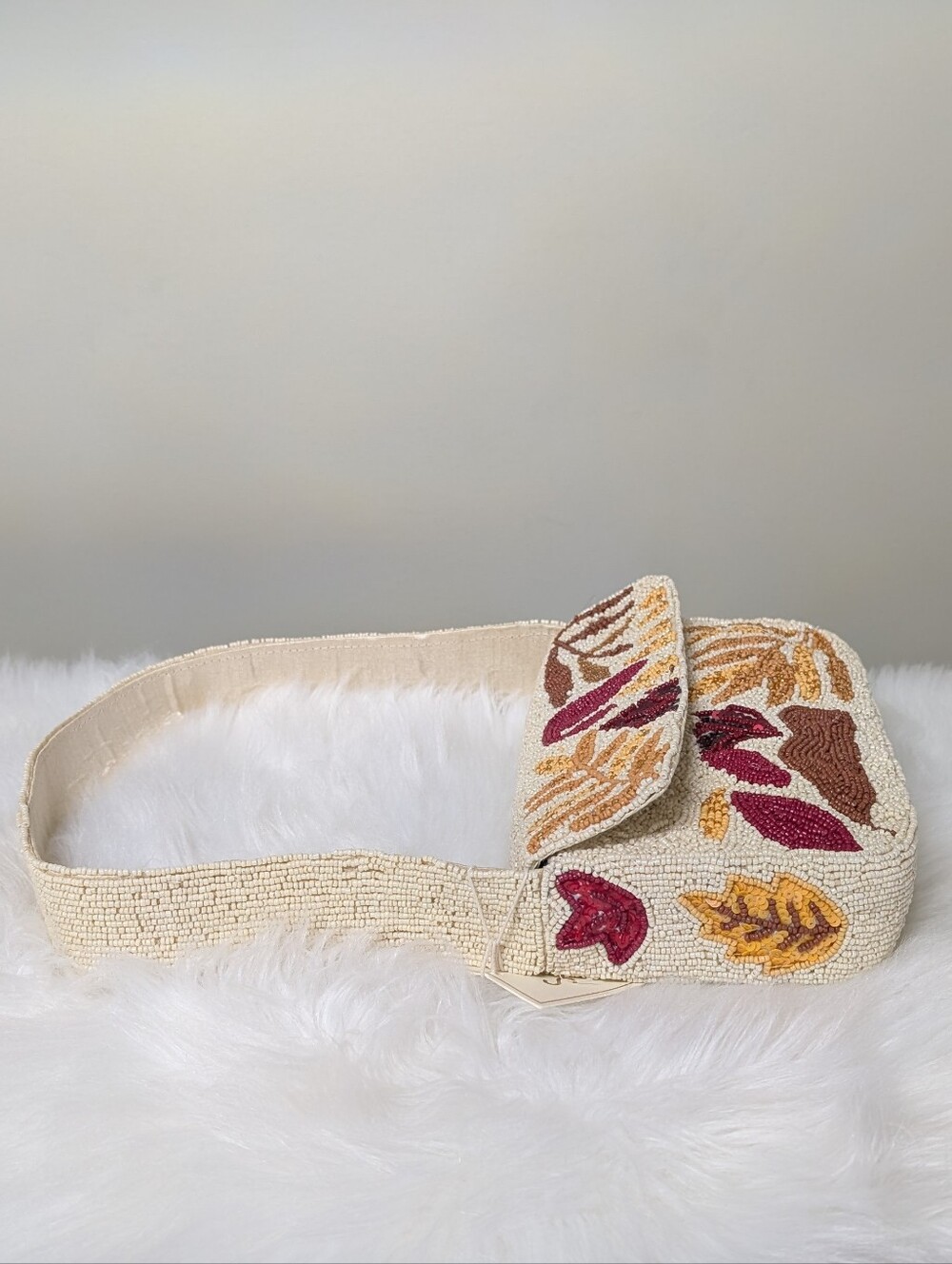 SOL and MER Autumn Leaves Motif Beaded Shoulder Bag ☕🍂 - Picture 9 of 13